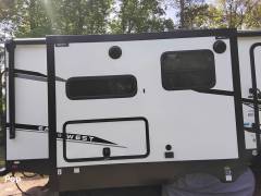 2024 East To West RV Alta 2810KIK, $ 38,000