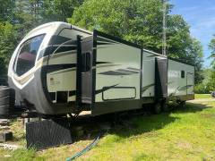 2021 Keystone Outback 328RL, $ 33,500