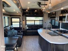 2022 Jayco Pinnacle 32RLTS, $ 54,900