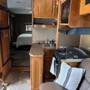 2018 Coachmen Leprechaun 310BH, $ 49,950