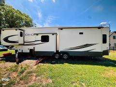 2020 Cedar Creek Silverback 37MBH, $ 47,000