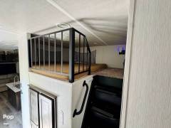 2020 Cedar Creek Silverback 37MBH, $ 47,000