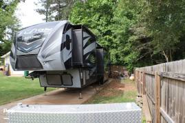 2016 Keystone Fuzion Chrome 422, $ 54,999