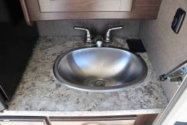 2018 Thor Motor Coach Freedom Elite 29FE, $ 54,000