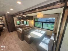 2019 Entegra Coach Emblem 36U, $ 94,950
