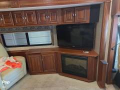 2011 Itasca Ellipse 42QD, $ 100,000