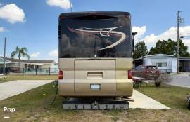 2006 Monaco Camelot 42DSQ, $ 70,001