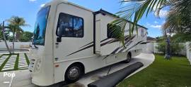 2021 Fleetwood Flair 29M, $ 63,000