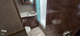 2021 Fleetwood Flair 29M, $ 63,000