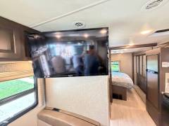 2020 Thor Motor Coach Windsport 29M, $ 53,900