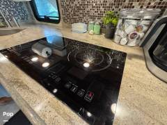 2016 Newmar Dutch Star 4381, $ 199,998