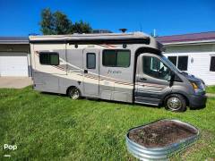 2017 Winnebago Fuse 23T, $ 41,000