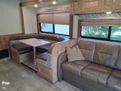 2020 Coachmen Leprechaun 319MB, $ 71,500