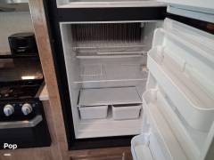 2020 Coachmen Leprechaun 319MB, $ 71,500