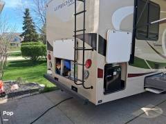2020 Coachmen Leprechaun 319MB, $ 71,500