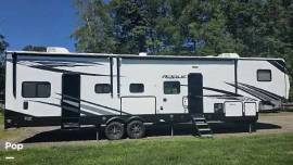 2022 Forest River Vengeance Rogue Armored 4007V, $ 49,999