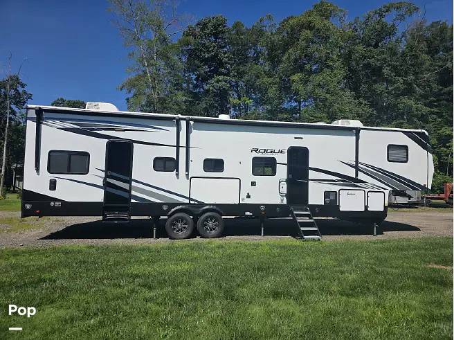 2022 Forest River Vengeance Rogue Armored 4007V, $ 49,999