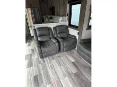 2021 Forest River Riverstone Legacy 39RKFB, $ 87,225