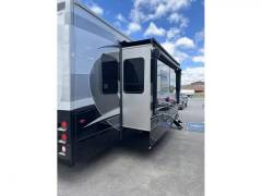2021 Forest River Riverstone Legacy 39RKFB, $ 87,225
