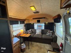1988 Airstream Excella 25, $ 27,000