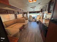 2013 Thor Motor Coach Windsport 32A, $ 57,000