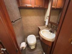 2013 Thor Motor Coach Windsport 32A, $ 57,000