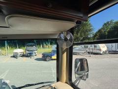 2013 Thor Motor Coach Windsport 32A, $ 57,000