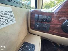 2013 Thor Motor Coach Windsport 32A, $ 57,000