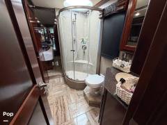 2018 Fleetwood Discovery LXE 40G, $ 168,000