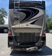 2018 Fleetwood Discovery LXE 40G, $ 168,000
