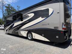 2018 Fleetwood Discovery LXE 40G, $ 168,000