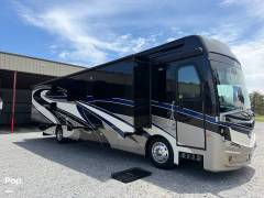 2018 Fleetwood Discovery LXE 40G, $ 168,000