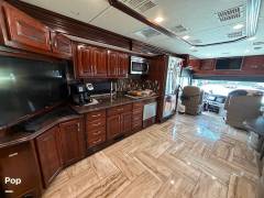2018 Fleetwood Discovery LXE 40G, $ 168,000