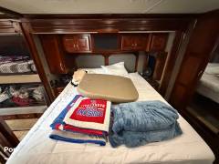 2018 Fleetwood Discovery LXE 40G, $ 168,000