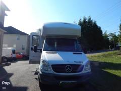2012 Itasca Navion 24M, $ 72,300