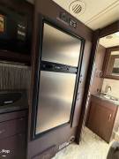 2012 Itasca Navion 24M, $ 72,300