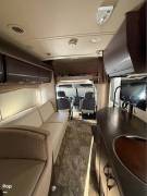 2012 Itasca Navion 24M, $ 72,300