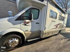 2012 Itasca Navion 24M, $ 72,300