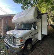 2011 Forest River Sunseeker 3010DS, $ 35,000