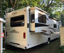 2011 Forest River Sunseeker 3010DS, $ 35,000