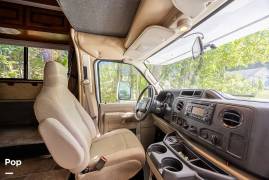 2011 Forest River Sunseeker 3010DS, $ 35,000