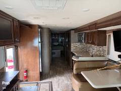 2017 Thor Motor Coach Palazzo 33.3, $ 82,500