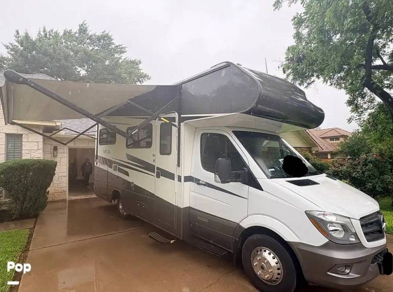 2020 Winnebago Vita 24F, $ 64,990