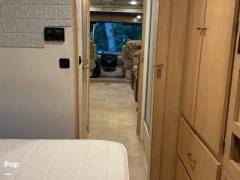 2016 Winnebago Brave 31C, $ 60,000