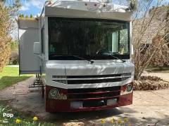 2016 Winnebago Brave 31C, $ 60,000