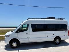 2022 Winnebago Boldt 70KL 4x4, $ 145,000