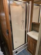 2015 Winnebago Adventurer 37F, $ 89,900