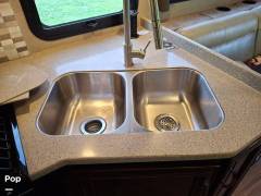 2017 Thor Motor Coach Quantum PD31, $ 57,500