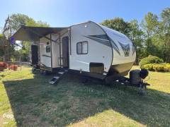 2022 Forest River Rogue 32V, $ 35,500