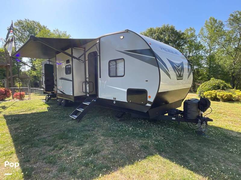 2022 Forest River Rogue 32V, $ 35,500